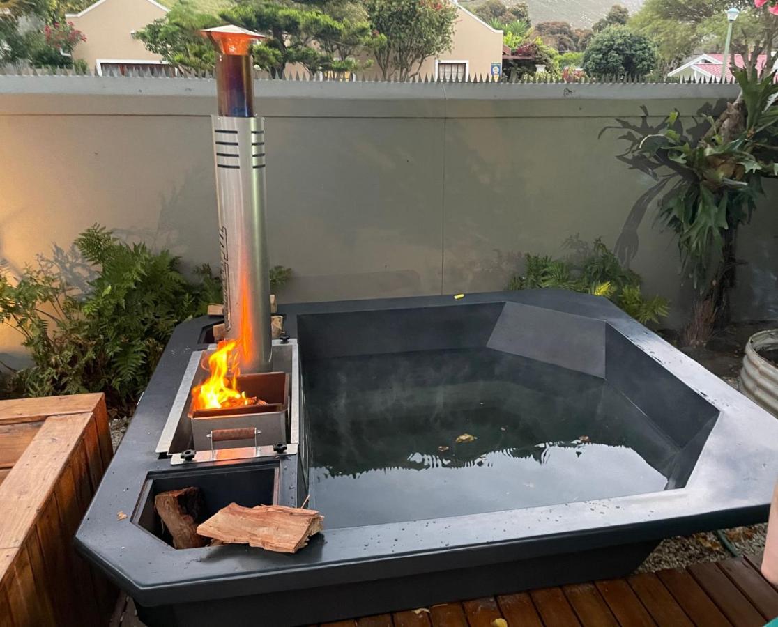Вилла Seven On Flora- Hot Tub, Modern With Amazing Outside Area Херманус Экстерьер фото